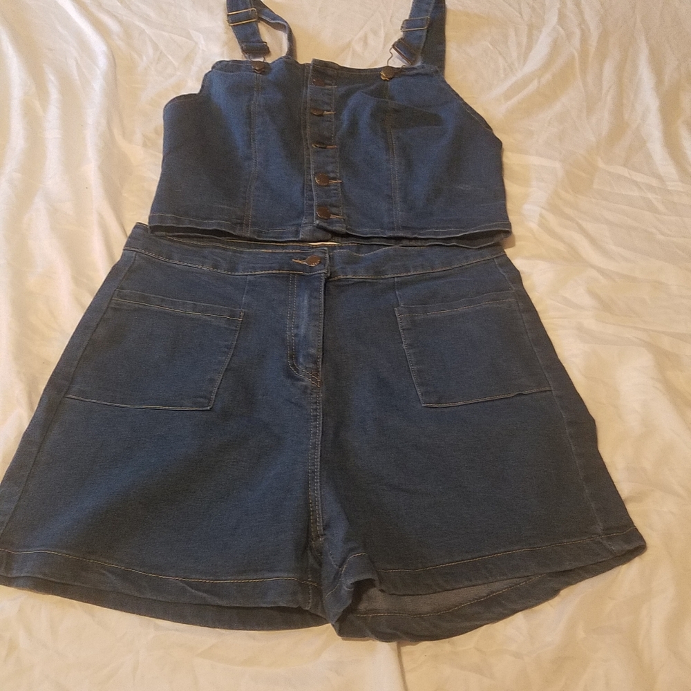 Denim cropped top and high waisted short set